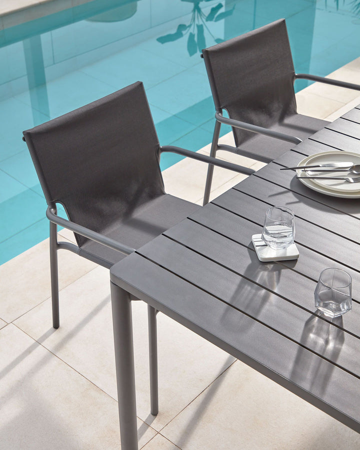 Zorgo 180-240cm Extendable Dining Table