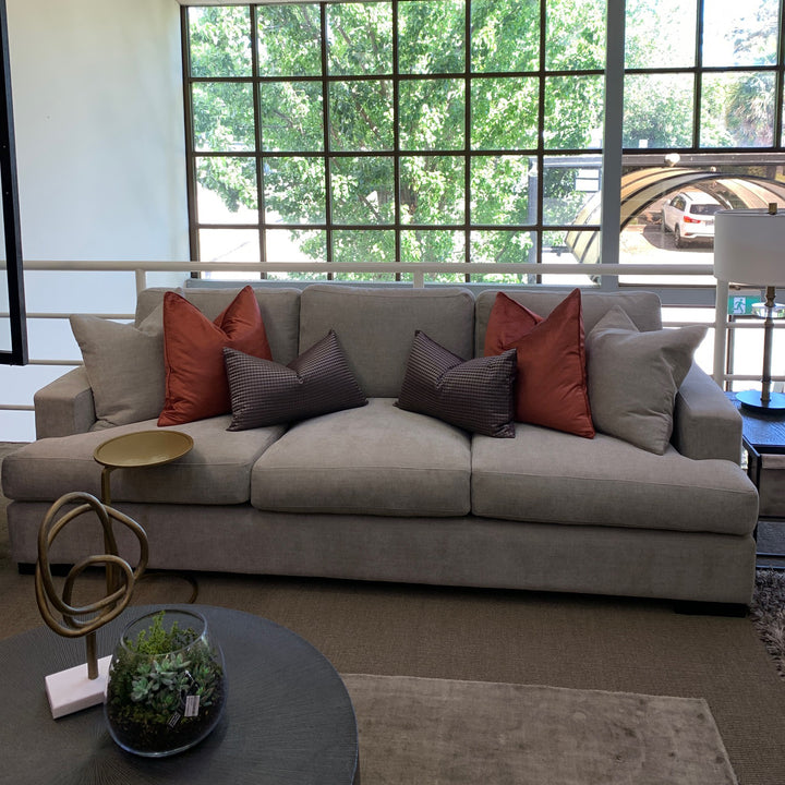 Carlos Sofa