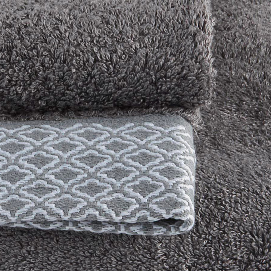 Cloud bath towel in Riverstone, view 2