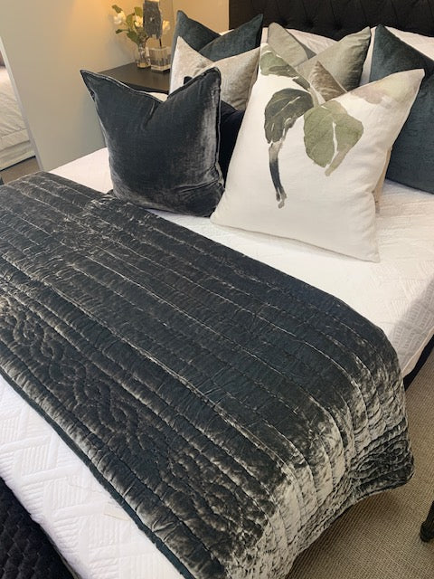 Lux Silk Velvet Throw