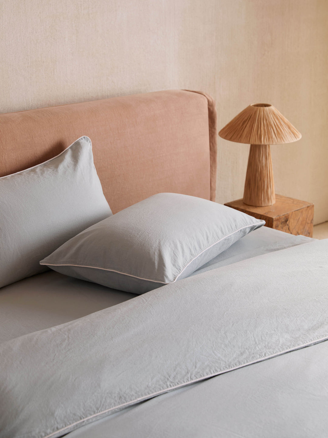 Avenue Sky Piped Linen & Cotton Pillowcases