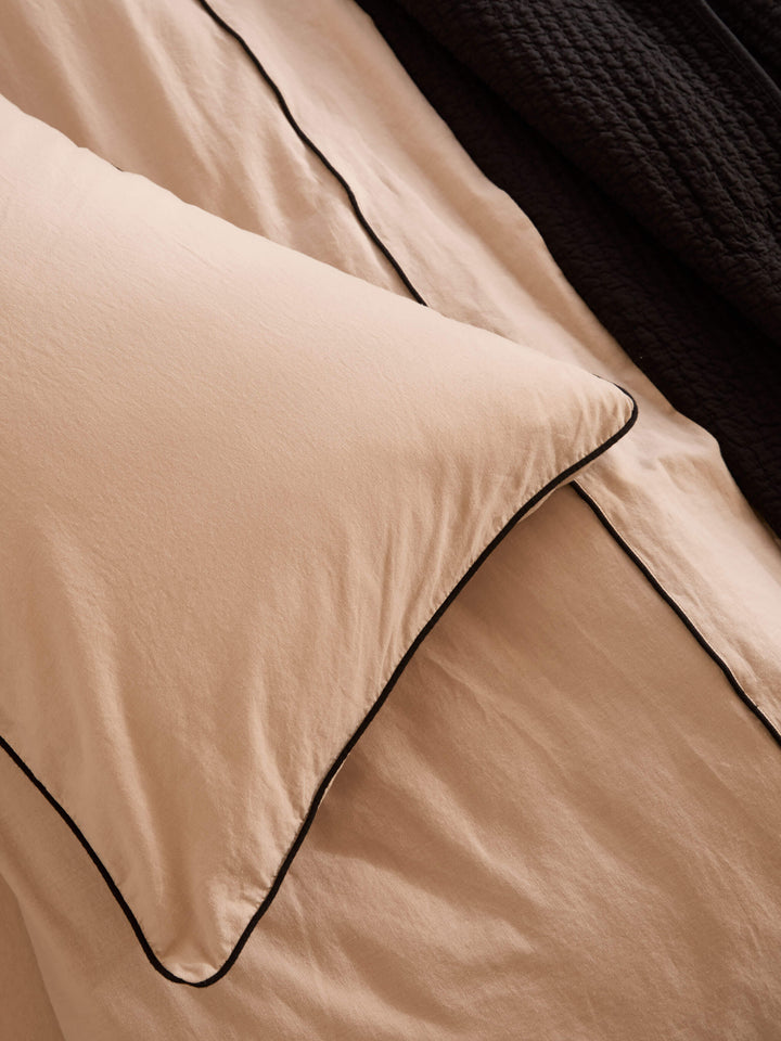 Avenue Oatmeal Piped Linen & Cotton Pillowcases