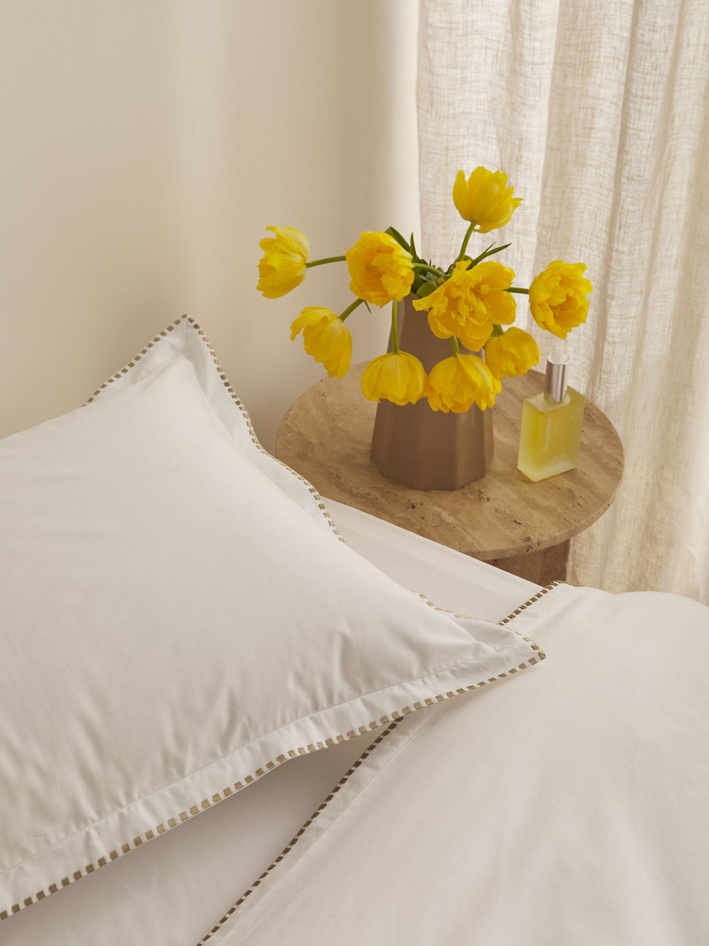 Florian Pear Egyptian Cotton Pillowcases