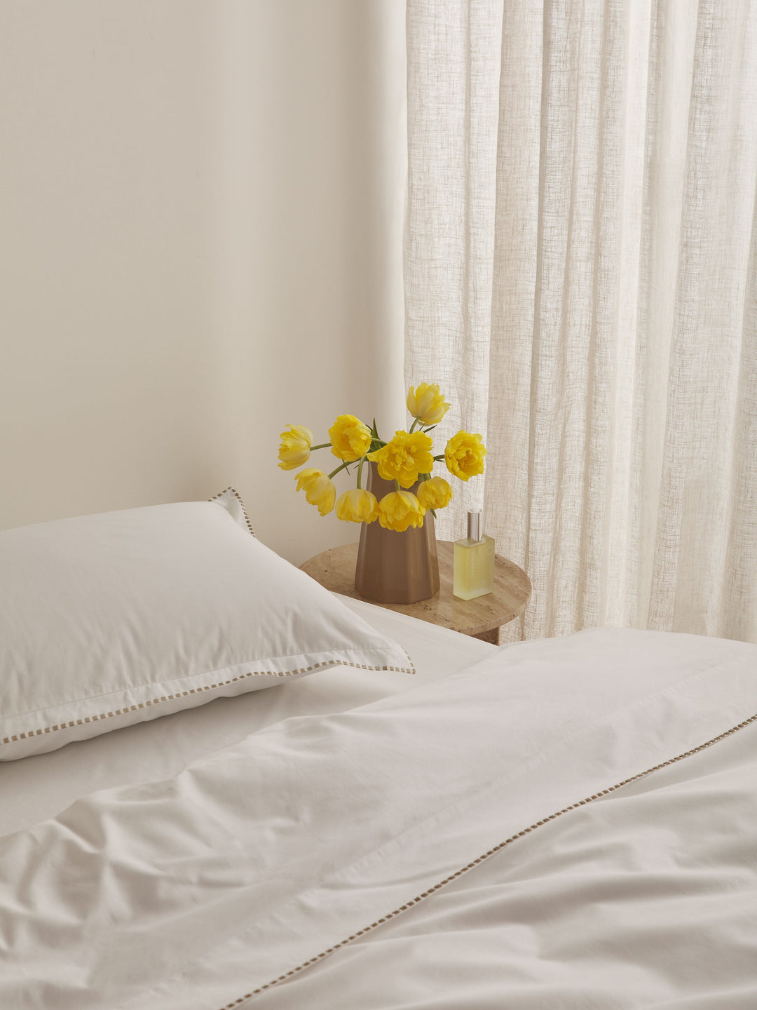 Florian Pear Egyptian Cotton Pillowcases