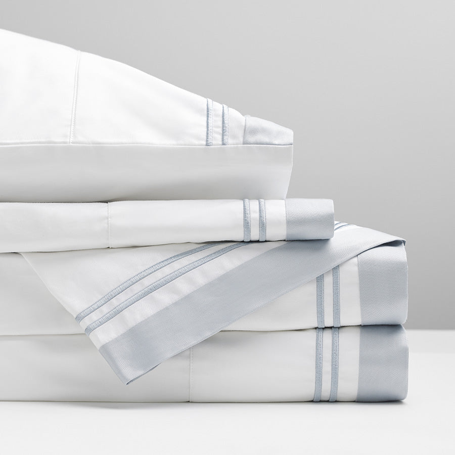 Manhattan flat sheet set with nickel grey border