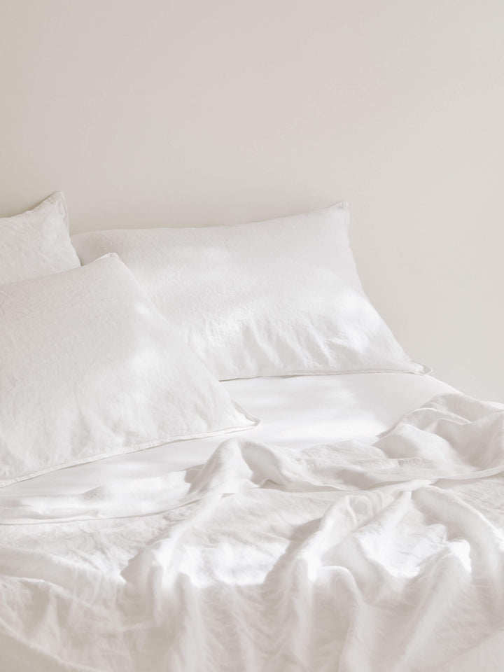 Mondo White Organic French Linen Sheet Set