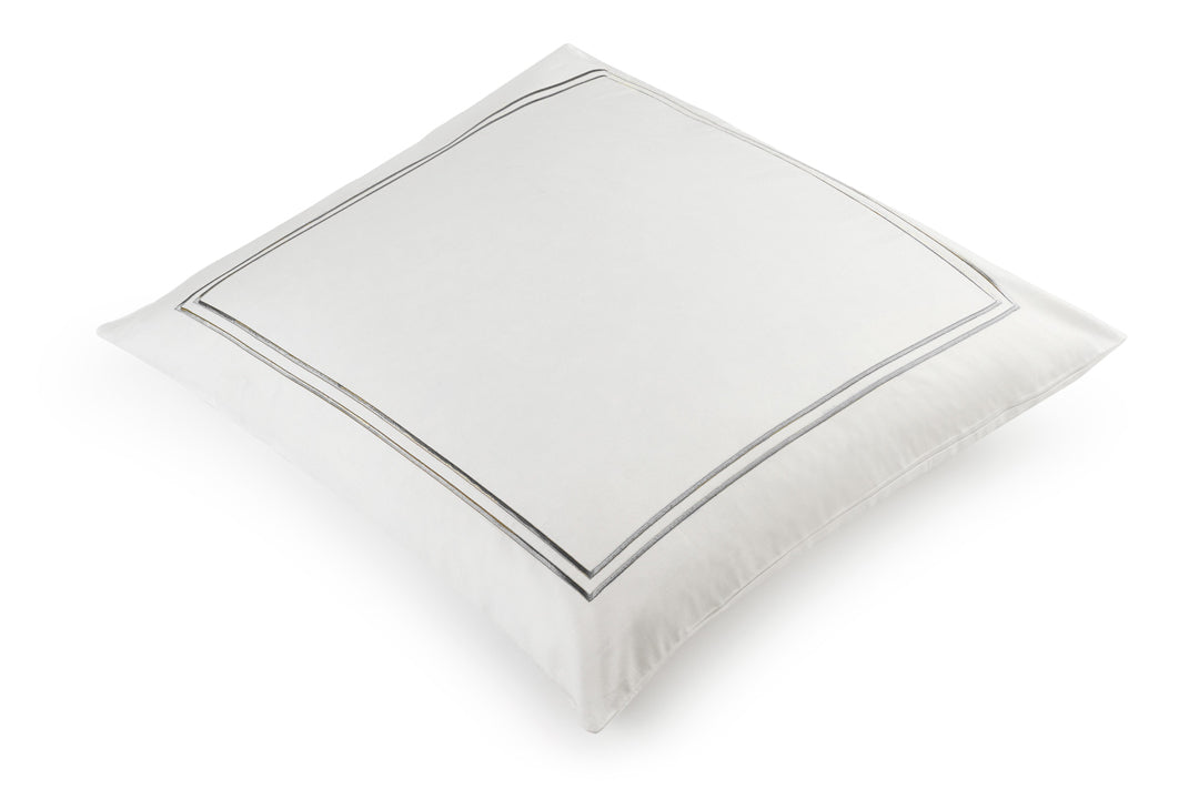 Classique white European pillowcase with grey satin stitch