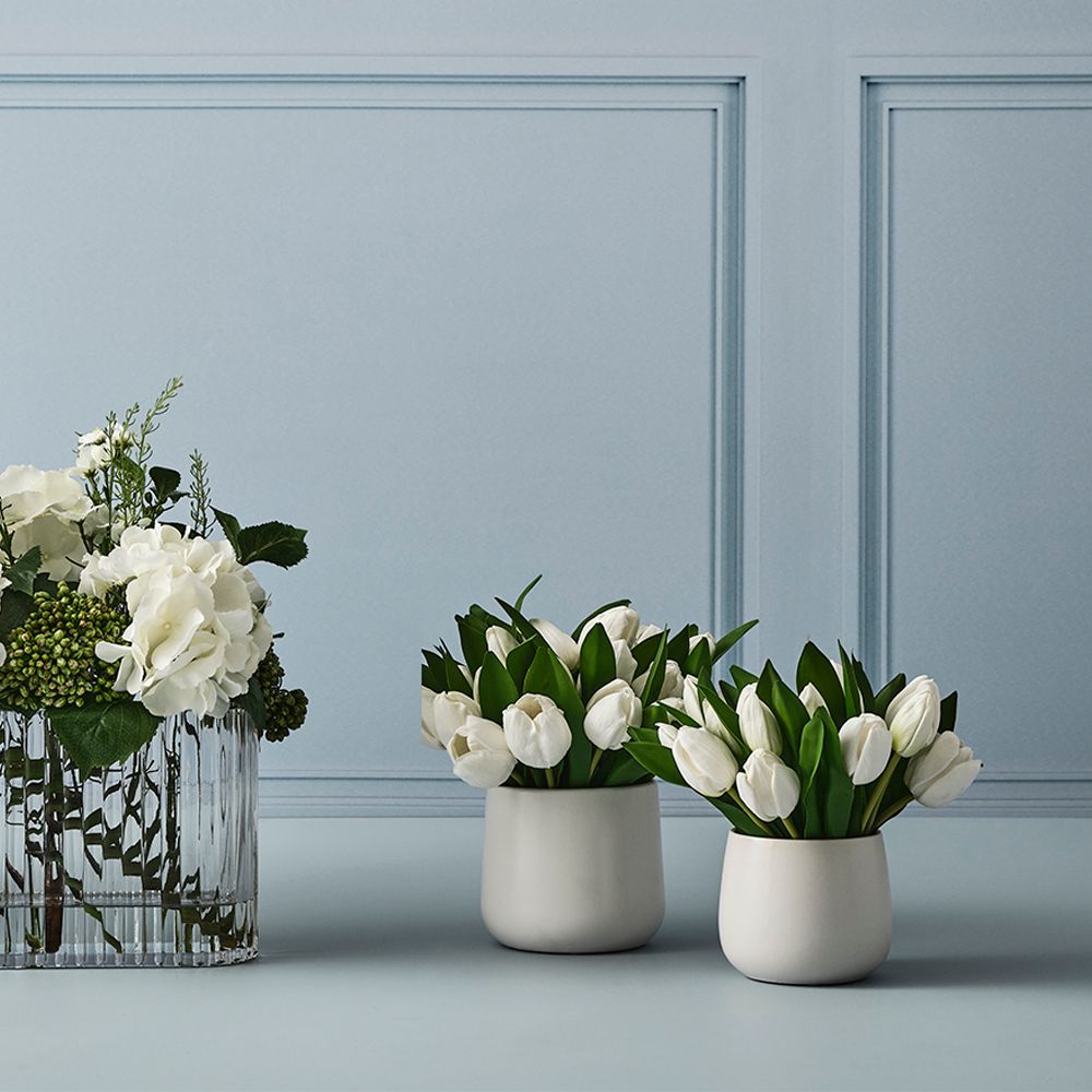 Artificial white tulips in ceramic pot 28cm – view 3
