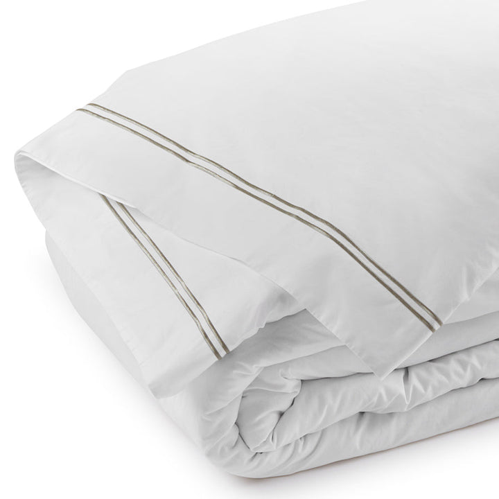 Classique pewter and white quilt cover, view 2