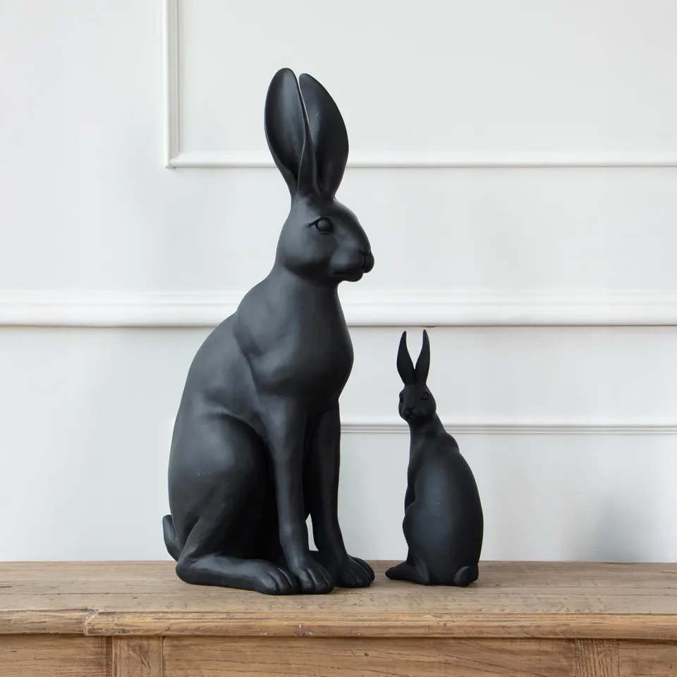 Harold the Hare Black