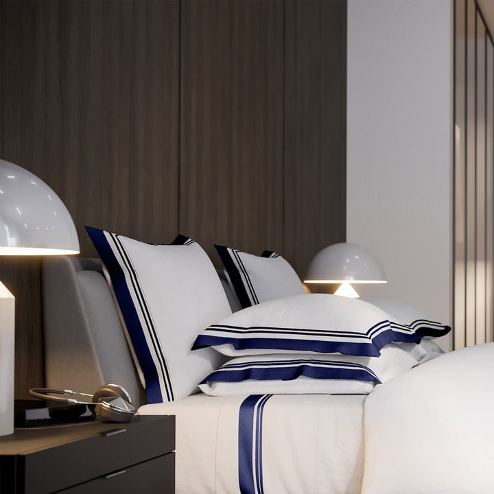 Manhattan white and navy quilt cover, view 4