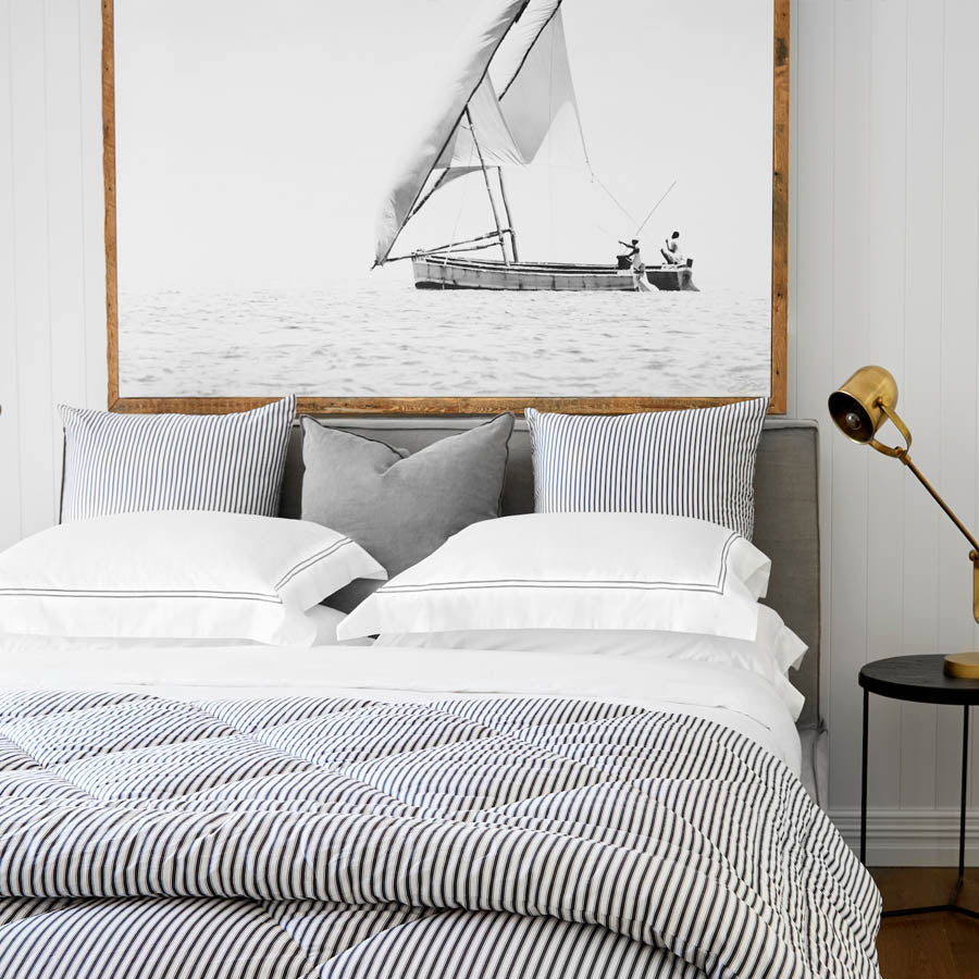 Classique white and grey quilt cover, view 2